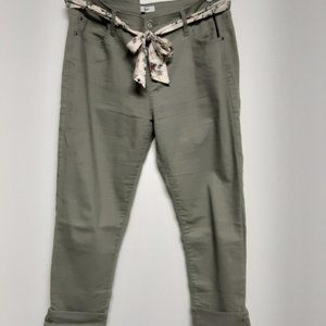 Ladies Kensie Capri Jeans